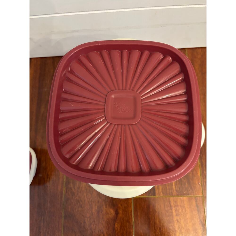 The Pioneer Woman Set of 5 Plastic Food Containers W Lids BPA Free Floral Red - Picture 2 of 12